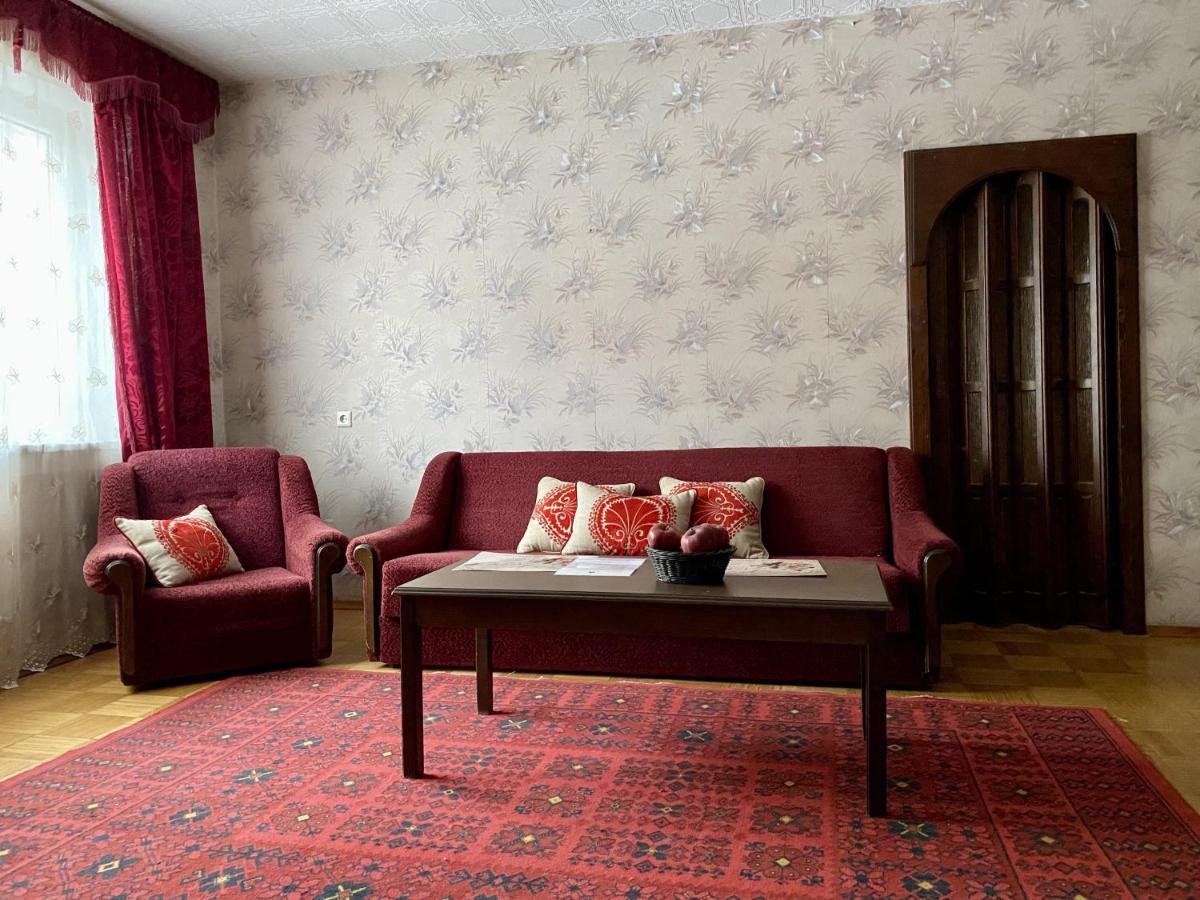 Spacious 3-Room Apartment & Parking Riga Esterno foto